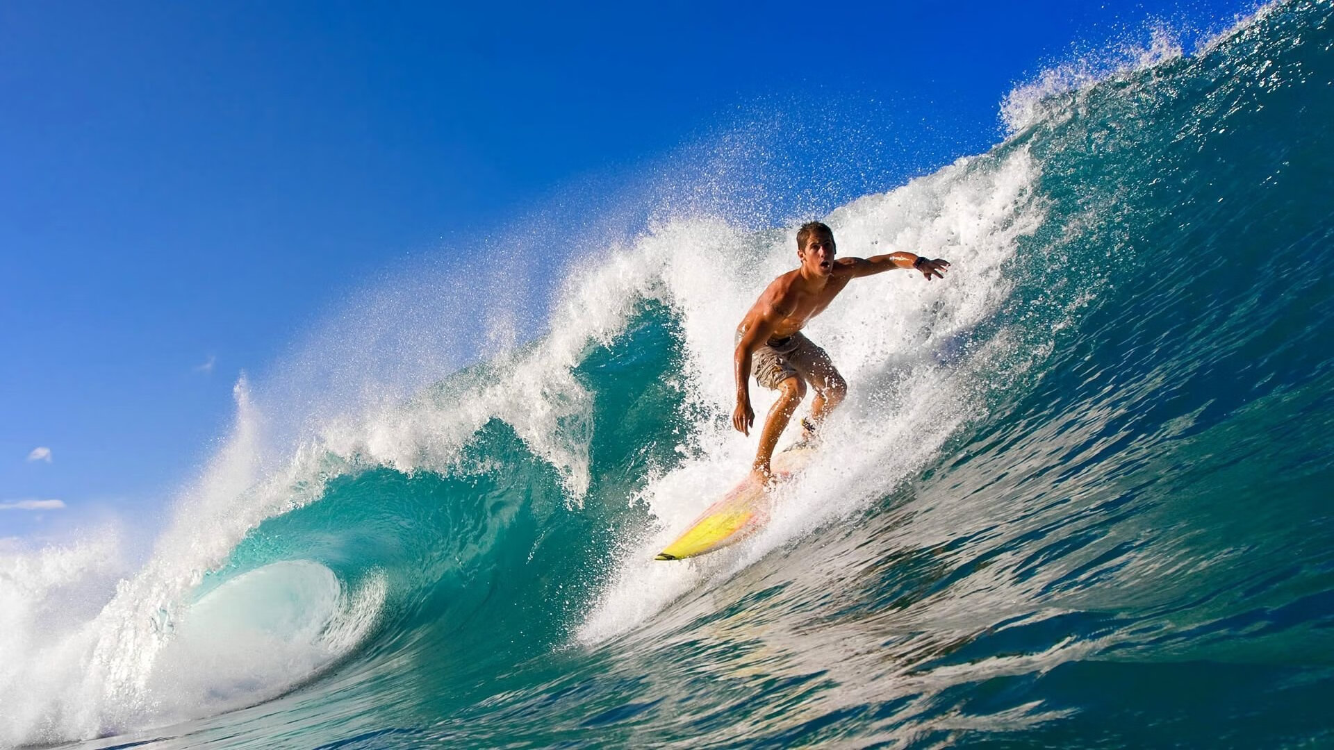 姆巴佩谦逊发言刷屏热搜,上海海港绝杀尤文点燃球迷激情